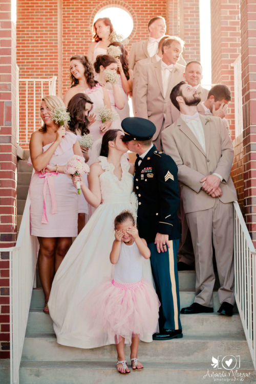Kiss - Wedding Party Photo Idea